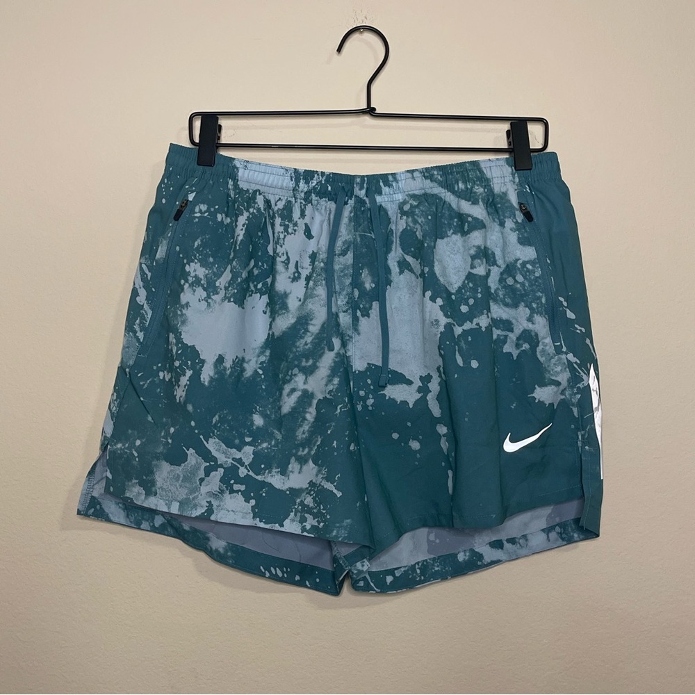 Nike Men's Running Athletic Shorts in Teal and White